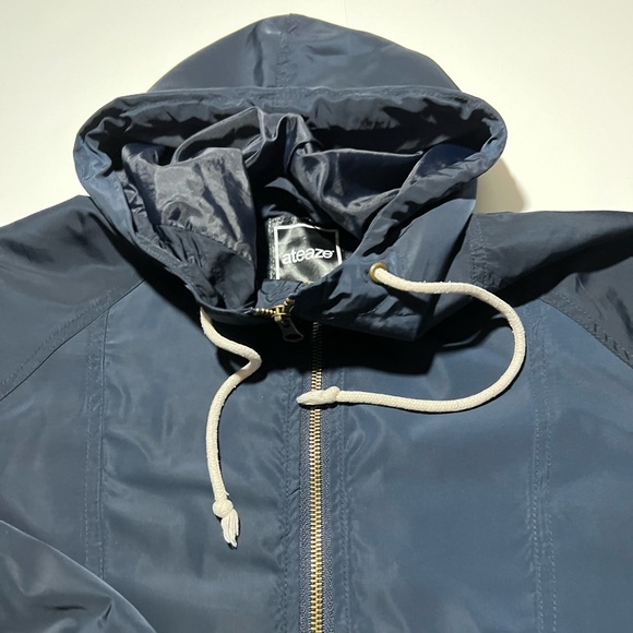 Blue windbreaker comfy spring/fall jacket - Picture 2 of 3
